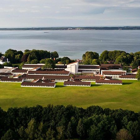 ホテル Konventum Conference Center ヘルシンゲル エクステリア 写真