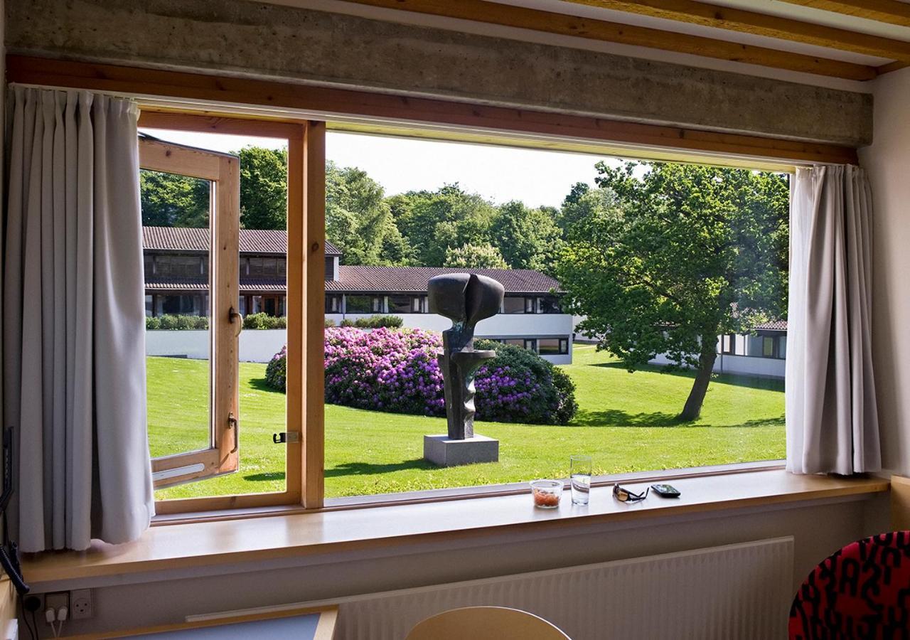 ホテル Konventum Conference Center ヘルシンゲル エクステリア 写真
